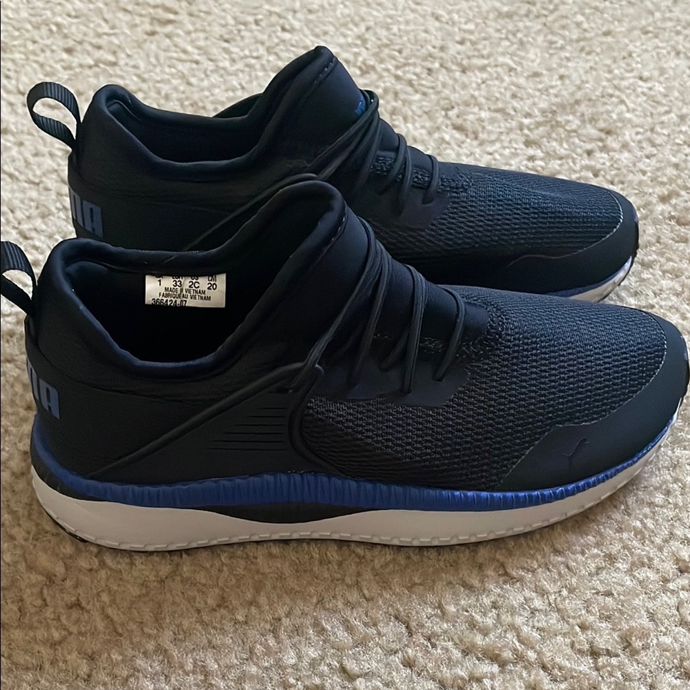 Puma kid’s Black Athletic Shoes